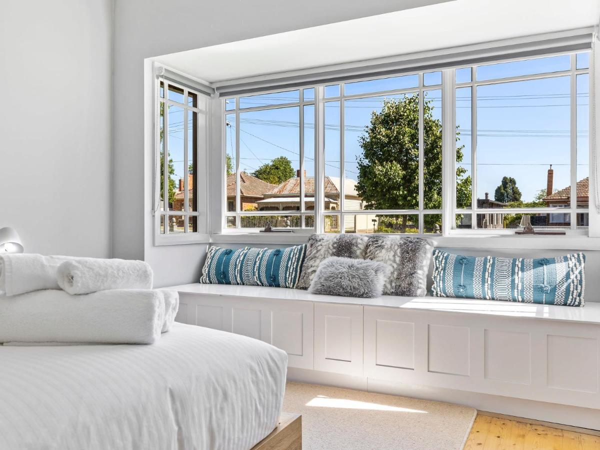 Stunning 4Br Cottage In The Heart Of Ballarat - Pet Friendly & Fast Wifi ภายนอก รูปภาพ